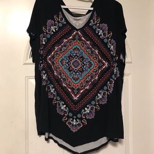 Westport/Dressbarn Navy background t shirt